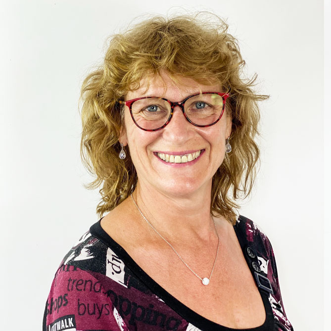 Christine CAMUS